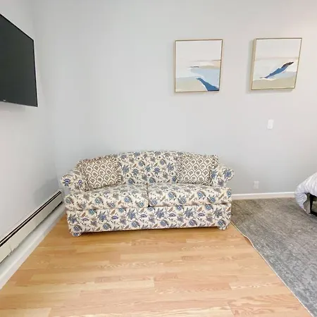 Private Apt King Suite, L.I, Ny-Hamptons To Nyc